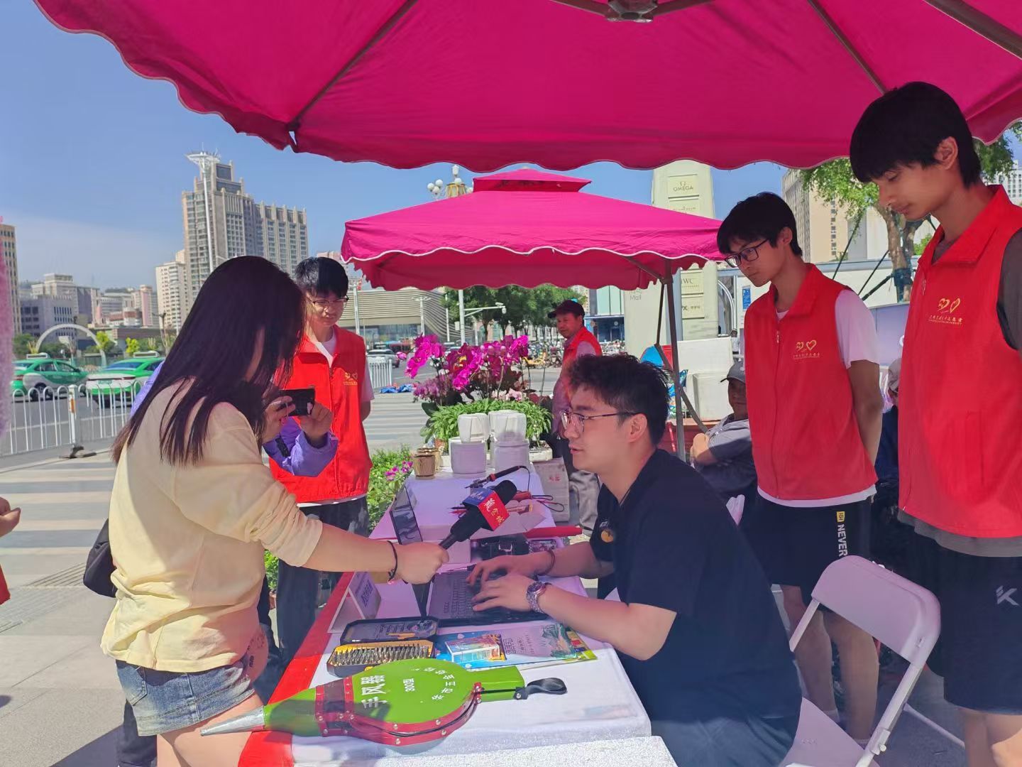 学院志愿者参加“黄河之滨也很美·文明集市”新时代文明实践省级集中活动